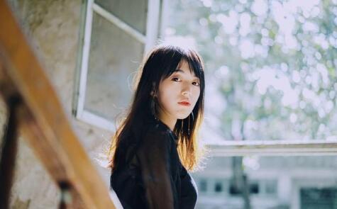 女朋友太强势说话伤人,应该怎么办?